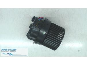 Usados Motor de ventilador de calefactor Dacia Duster (SR) 1.5 Blue dCi 115 Precio de solicitud ofrecido por Autodemontage van de Laar