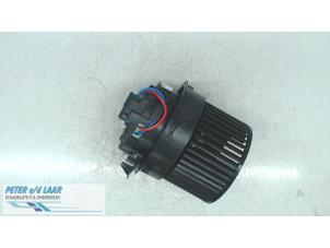 Usados Motor de ventilador de calefactor Dacia Duster (SR) 1.6 16V 4x4 Precio de solicitud ofrecido por Autodemontage van de Laar