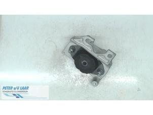 Used Engine mount Dacia Duster (SR) 1.6 16V 4x4 Price on request offered by Autodemontage van de Laar