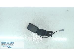 Used Rear seatbelt buckle, right Renault Clio V (RJAB) 1.3 TCe 130 16V Price on request offered by Autodemontage van de Laar