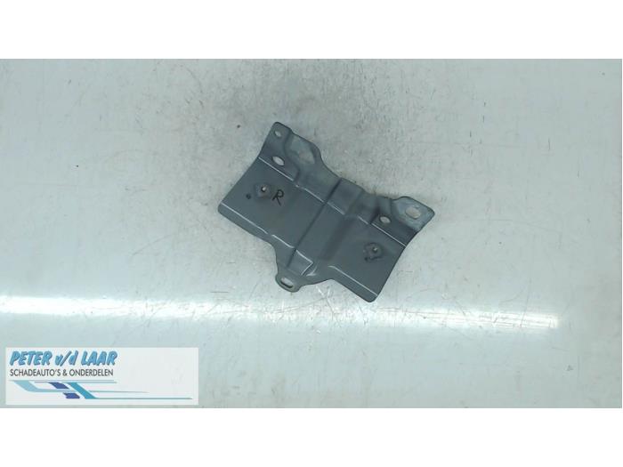Begagnade Front Renault Clio V (RJAB) 1.3 TCe 130 16V Pris på förfrågan erbjuds av Autodemontage van de Laar