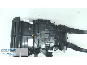 Used Heater housing Renault Clio V (RJAB) 1.3 TCe 130 16V Price on request offered by Autodemontage van de Laar