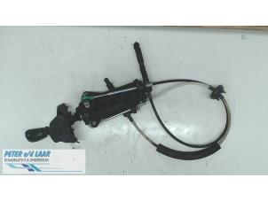 Usados Cable de cambio de caja de cambios Mercedes Sprinter Precio de solicitud ofrecido por Autodemontage van de Laar
