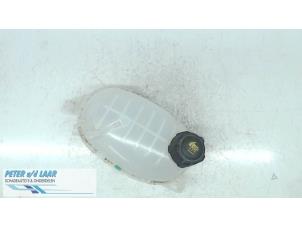 Usagé Vase d'expansion Dacia Duster (SR) 1.5 Blue dCi 115 Prix € 30,25 Prix TTC proposé par Autodemontage van de Laar