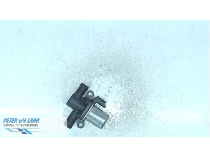 Water pump from a Dacia Duster (SR) 1.5 Blue dCi 115 2019