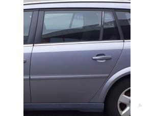 Used Rear door 4-door, left Opel Vectra C Caravan 2.2 DIG 16V Price € 150,00 Margin scheme offered by Autodemontage van de Laar