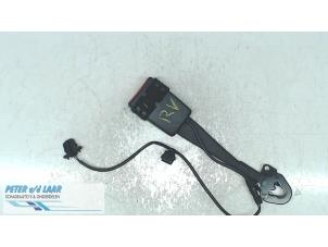 Used Front seatbelt buckle, right Audi A4 Avant (B8) 2.0 TDI 16V Price on request offered by Autodemontage van de Laar