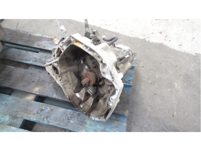 Gearbox from a Renault Kangoo Express (FW) 1.5 dCi 70 2011