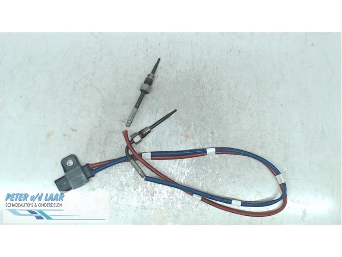 Gebrauchte Auspuff Temperatursensor Renault Kadjar (RFEH) 1.3 TCE 160 FAP 16V Preis auf Anfrage angeboten von Autodemontage van de Laar