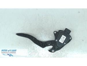 Used Accelerator pedal Renault Kadjar (RFEH) 1.5 Blue dCi Price on request offered by Autodemontage van de Laar