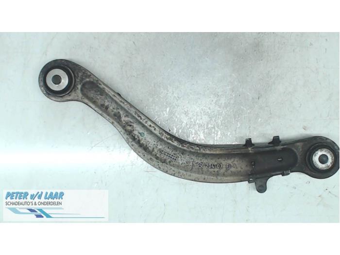 Rear wishbone, left from a Mercedes-Benz C (W205) C-180 1.6 CDI BlueTEC, C-180 d 16V 2015