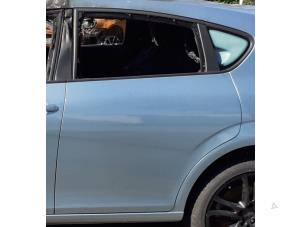 Used Rear door 4-door, left Seat Leon (1P1) 2.0 TFSI FR 16V Price on request offered by Autodemontage van de Laar