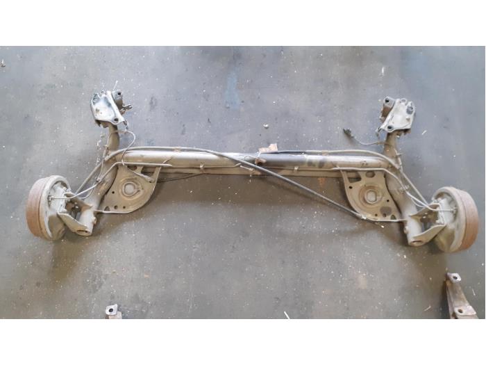 Begagnade Bakre drivaxel Nissan Micra (K12) 1.5 dCi 68 Pris € 150,00 Marginaltabell erbjuds av Autodemontage van de Laar