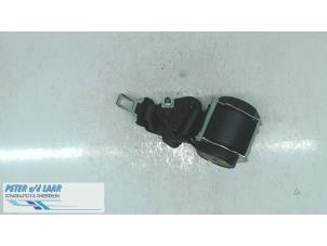 Used Rear seatbelt, centre Dacia Duster (SR) 1.6 16V Price on request offered by Autodemontage van de Laar