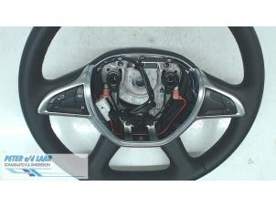 Gebrauchte Lenkrad Dacia Duster (SR) 1.6 16V Preis auf Anfrage angeboten von Autodemontage van de Laar
