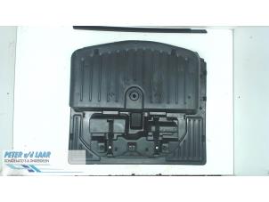 Used Spare wheel holder Nissan Note (E12) 1.5 dCi 90 Price on request offered by Autodemontage van de Laar