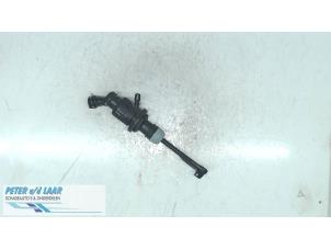 Used Clutch master cylinder Nissan X-Trail (T32) 2.0 dCi All Mode Price on request offered by Autodemontage van de Laar