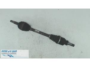 Used Front drive shaft, left Dacia Logan MCV (KS) 1.5 dCi Price on request offered by Autodemontage van de Laar