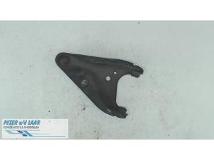 Used Front wishbone, left Dacia Logan MCV (KS) 1.5 dCi Price on request offered by Autodemontage van de Laar