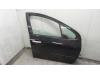 Front door 4-door, right from a Peugeot 307 SW (3H) 2.0 HDi 135 16V FAP 2005