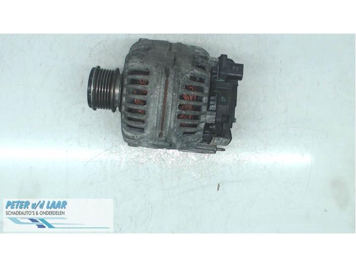 Usagé Dynamo Volkswagen Polo IV (9N1/2/3) 1.4 TDI 75 Prix € 50,00 Règlement à la marge proposé par Autodemontage van de Laar