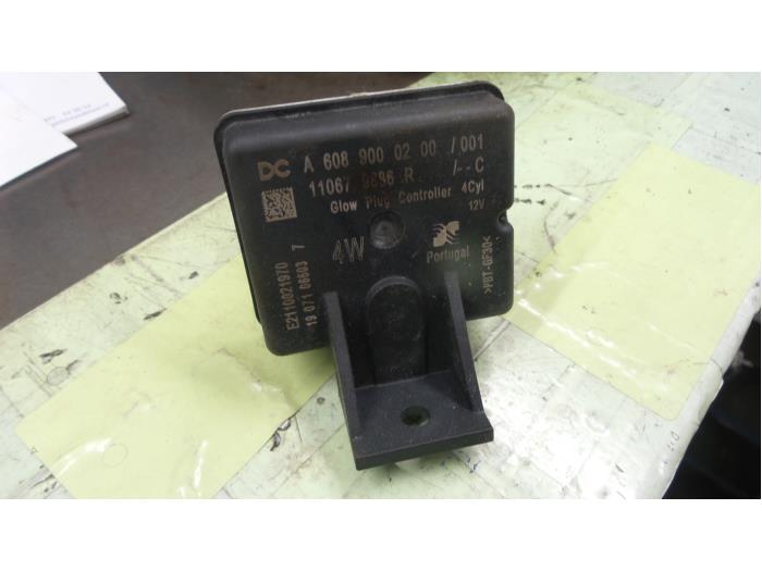 glow-plug-relay-mercedes-a-klasse-110679886r