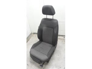 Used Seat, right Volkswagen Polo V (6R) Price € 150,00 Margin scheme offered by Autodemontage van de Laar
