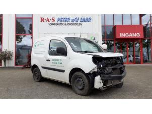Used Frontscreen Renault Kangoo Express (FW) 1.5 dCi 70 Price on request offered by Autodemontage van de Laar