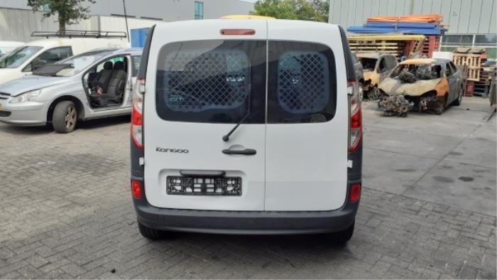 Stoßstange hinten van een Renault Kangoo Express (FW) 1.5 dCi 75 2015