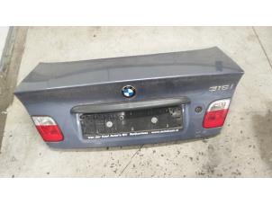 Gebrauchte Kofferraumklappe BMW 3 serie (E46/4) 316i 16V Preis auf Anfrage angeboten von Autodemontage van de Laar