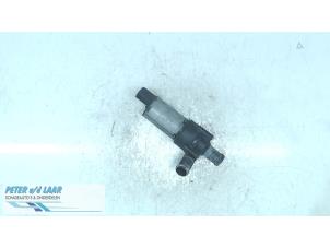Usados Bomba de agua Volkswagen Passat Variant (3B6) 2.3 V5 20V Precio de solicitud ofrecido por Autodemontage van de Laar