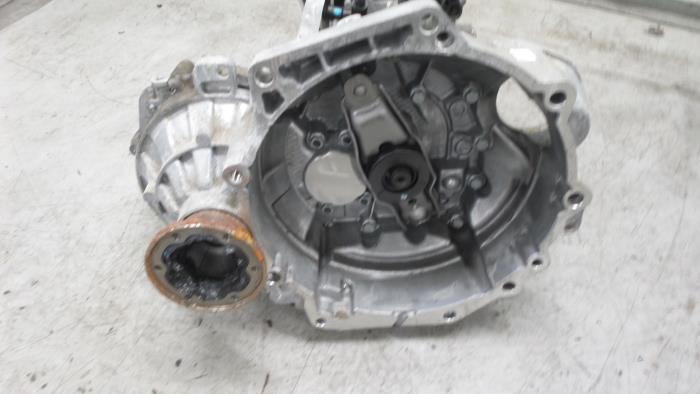 Usagé Boîte de vitesse Volkswagen Golf VII (AUA) 1.5 TSI Evo BMT 16V Prix € 650,00 Règlement à la marge proposé par Autodemontage van de Laar