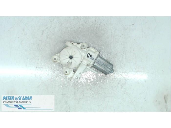 Door window motor from a Ford Focus C-Max 1.6 TDCi 16V 2004