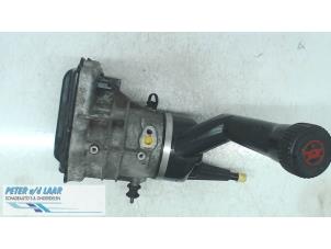 Used Power steering pump Citroen C4 Grand Picasso (UA) 1.6 16V THP Sensodrive,GT THP Price on request offered by Autodemontage van de Laar