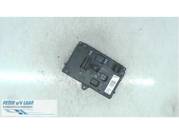 Używane Modul haka holowniczego Citroen C4 Grand Picasso (UA) 1.6 16V THP Sensodrive,GT THP Cena € 75,00 Procedura marży oferowane przez Autodemontage van de Laar