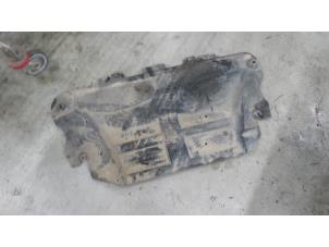 Used Engine protection panel Renault Kangoo Express (FW) 1.5 dCi 75 Price on request offered by Autodemontage van de Laar
