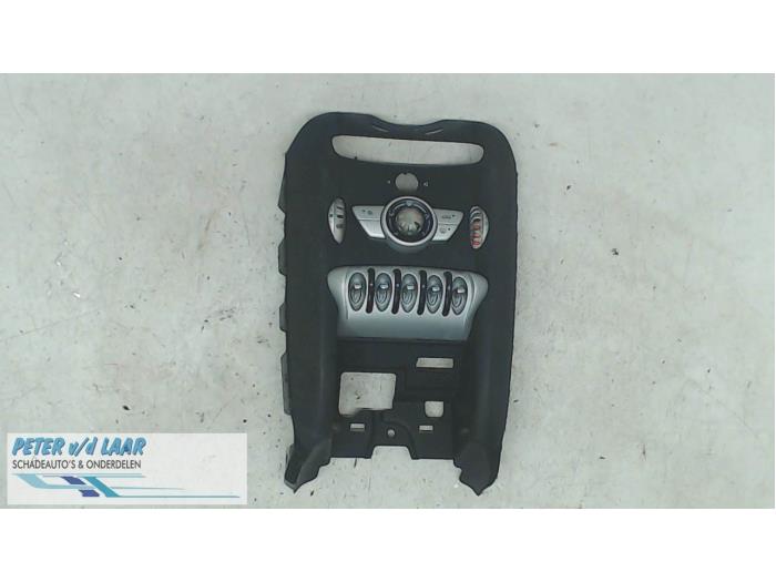 Begagnade Värmekontrollpanel Mini Mini (R56) 1.6 16V Cooper Pris € 125,00 Marginaltabell erbjuds av Autodemontage van de Laar