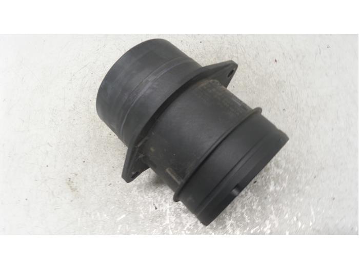 Gebrauchte Luftmassenmesser Volkswagen Passat Variant (365) 2.0 TDI 16V 135 Preis € 50,00 Margenregelung angeboten von Autodemontage van de Laar
