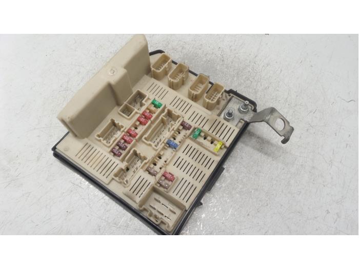 Fuse box from a Renault Kangoo Express (FW) 1.5 dCi 70 2011