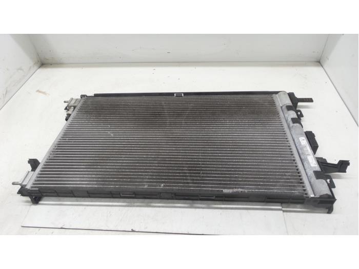 Usagé Radiateur clim Opel Insignia 1.8 16V Ecotec Prix € 70,00 Règlement à la marge proposé par Autodemontage van de Laar