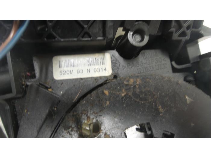 Interruptor combinado columna de dirección de un Renault Scénic II (JM) 1.5 dCi 105 2008