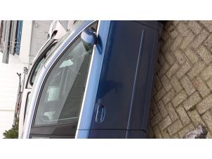 Usados Puerta 4 puertas derecha delante Audi A4 (B7) 2.0 20V Precio € 175,00 Norma de margen ofrecido por Autodemontage van de Laar