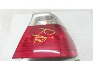 Used Taillight, right BMW 3 serie (E46/4) 320i 24V Price € 25,00 Margin scheme offered by Autodemontage van de Laar