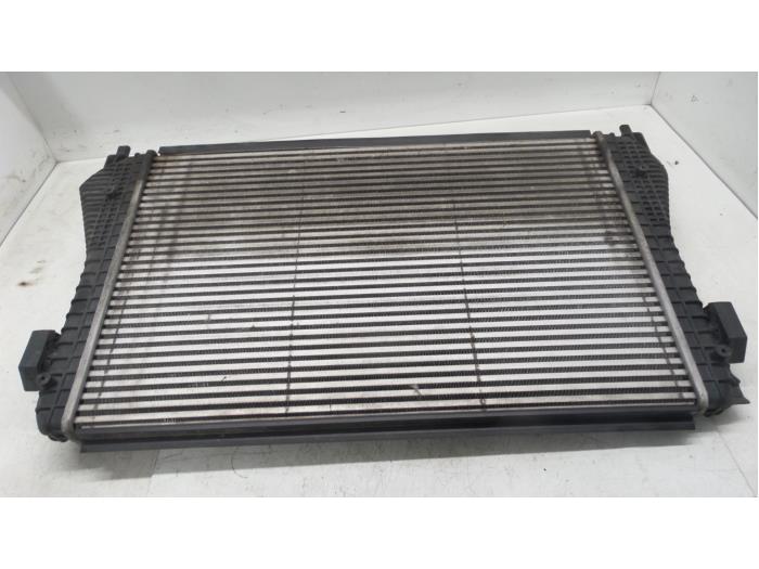 Used Radiator Skoda Octavia Combi (1Z5) 1.6 TDI Greenline Price € 50,00 Margin scheme offered by Autodemontage van de Laar