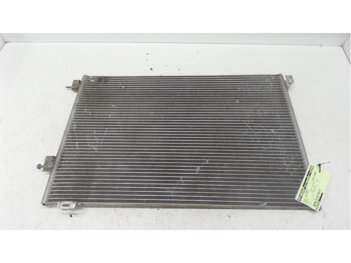 Usagé Radiateur clim Renault Scénic II (JM) 1.6 16V Prix € 70,00 Règlement à la marge proposé par Autodemontage van de Laar