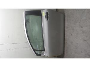 Używane Drzwi lewe wersja 2-drzwiowa Toyota Yaris II (P9) 1.0 12V VVT-i Cena € 150,00 Procedura marży oferowane przez Autodemontage van de Laar