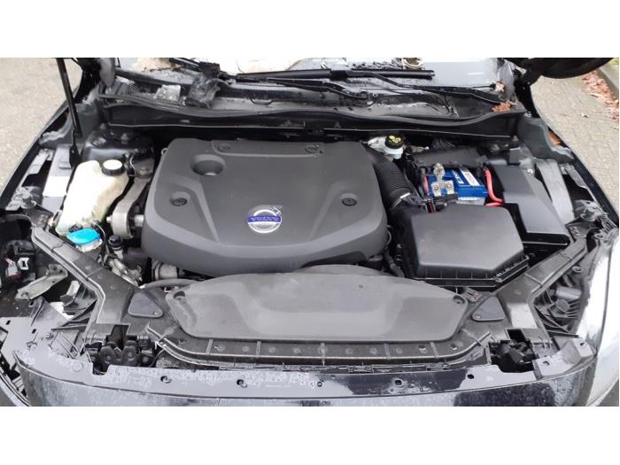 Gebrauchte Getriebe Volvo V40 (MV) 2.0 D4 16V Preis € 500,00 Margenregelung angeboten von Autodemontage van de Laar
