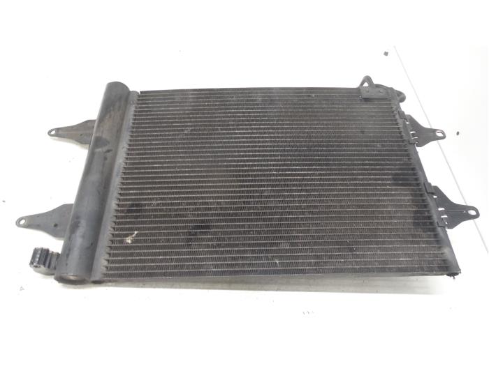 Begagnade AC-radiator Volkswagen Polo IV (9N1/2/3) 1.2 12V Pris € 70,00 Marginaltabell erbjuds av Autodemontage van de Laar