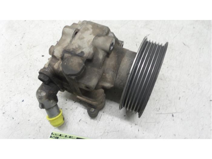Usagé Pompe de direction Volkswagen Transporter/Caravelle T5 2.0 BiTDI DRF Prix sur demande proposé par Autodemontage van de Laar