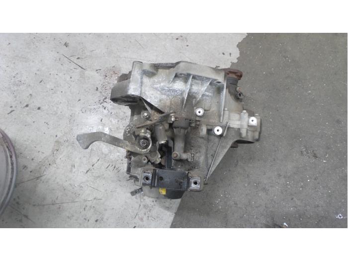 Used Gearbox Volkswagen Fox (5Z) 1.2 Price € 250,00 Margin scheme offered by Autodemontage van de Laar
